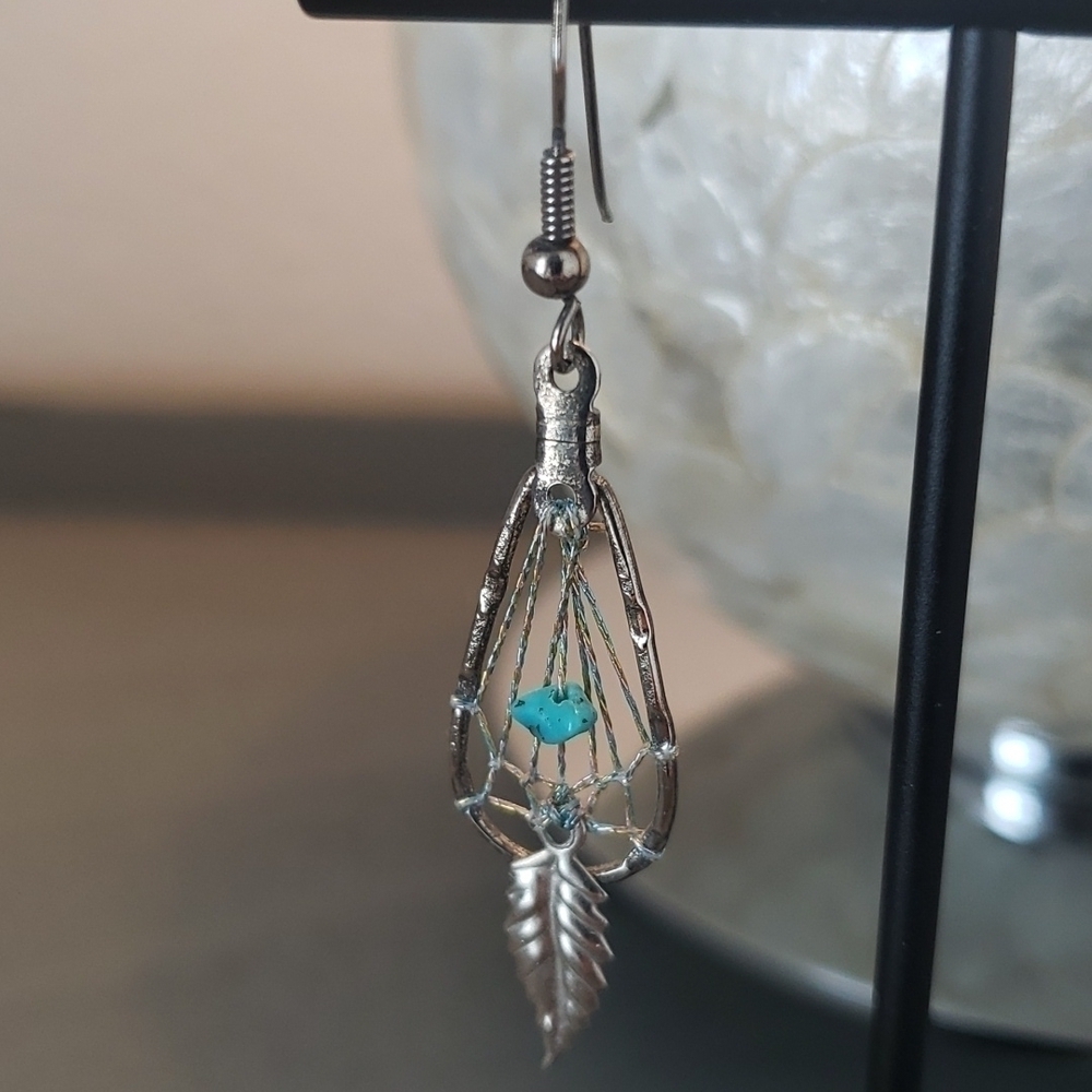 SOUTHWESTERN Style Dream Catcher Silver Pierced Earrings Turquoise